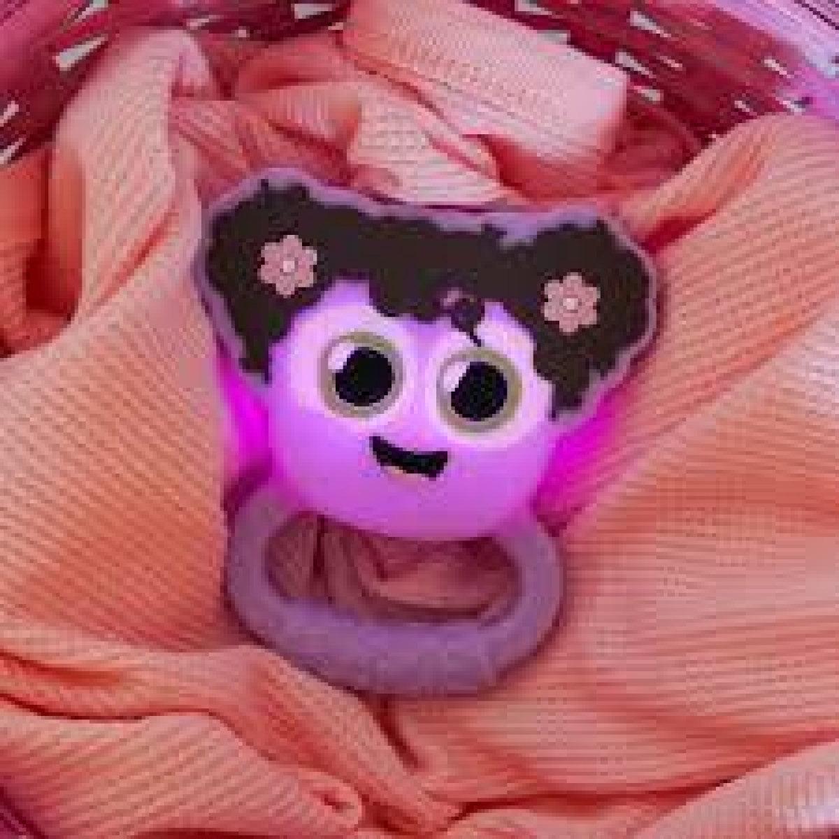 Glo pals | Light up rattle | Lumi