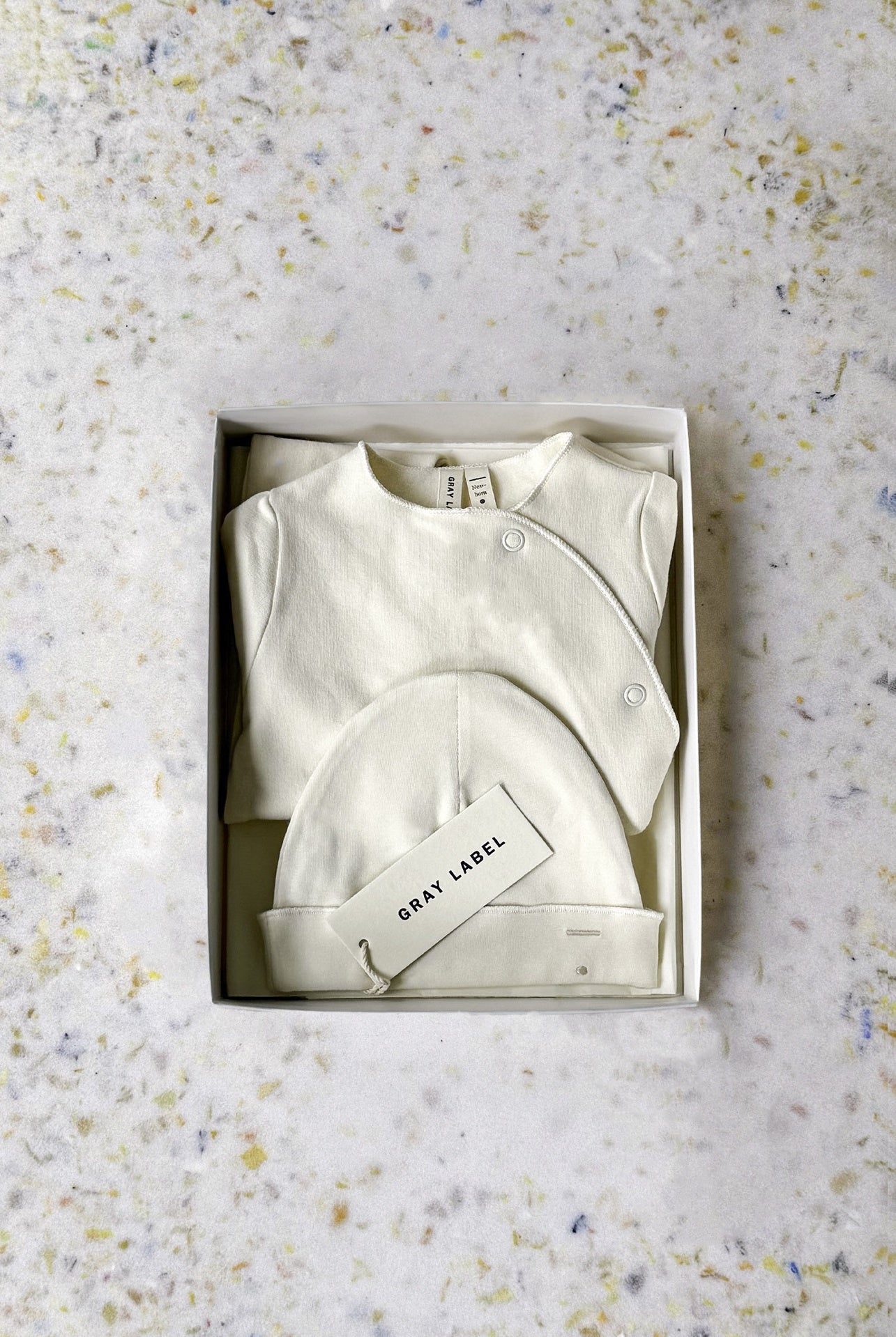 Gray label | Newborn Essentials set