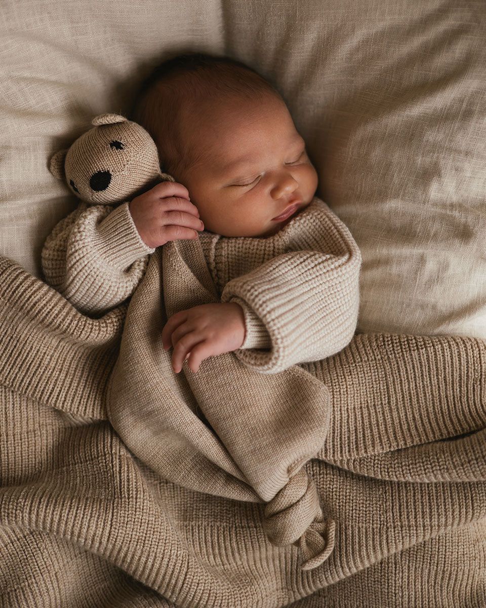 Hvid | Teddy Tokki | Sand