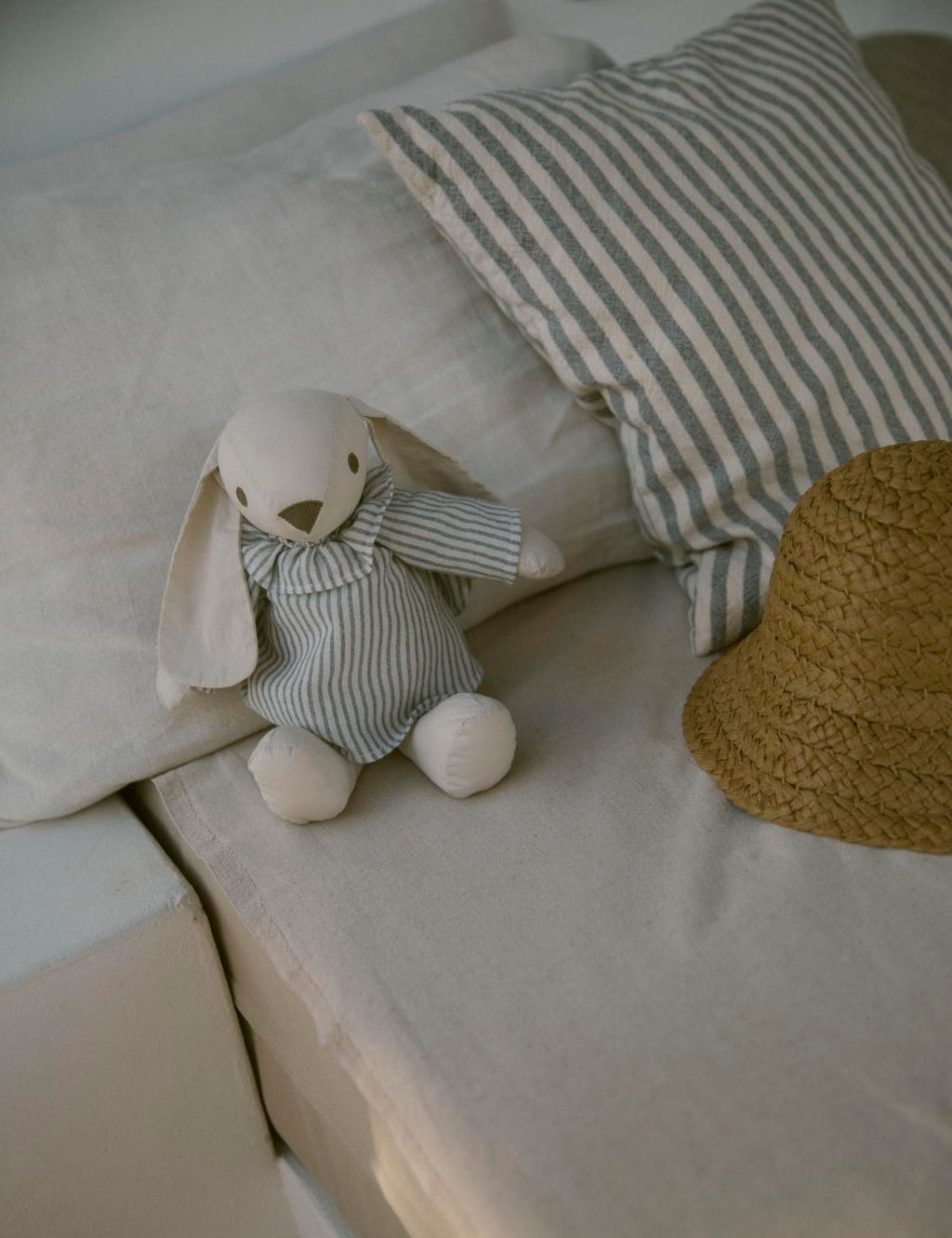 Lil' Atelier Onimo Rabbit Toy - Turtledove