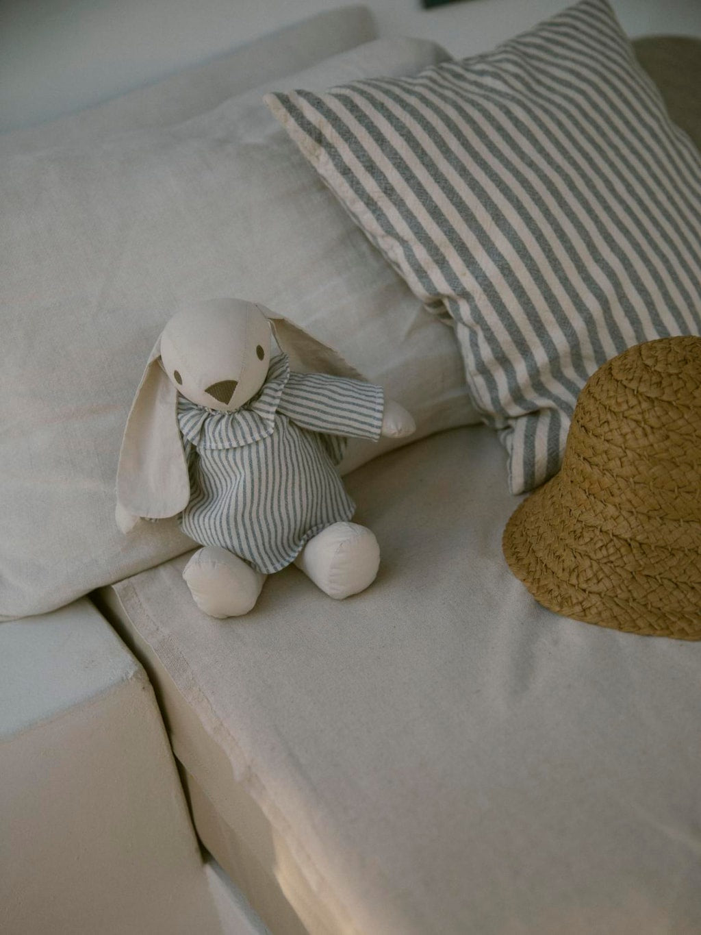 Lil' Atelier Onimo Rabbit Toy - Turtledove