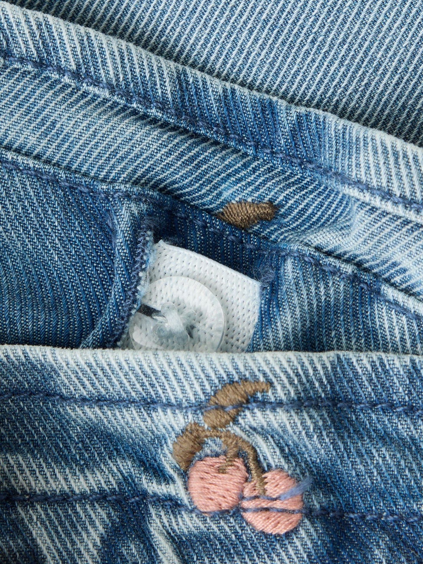 Lil'atelier | Deva loose jeans | Medium blue Den /cherry