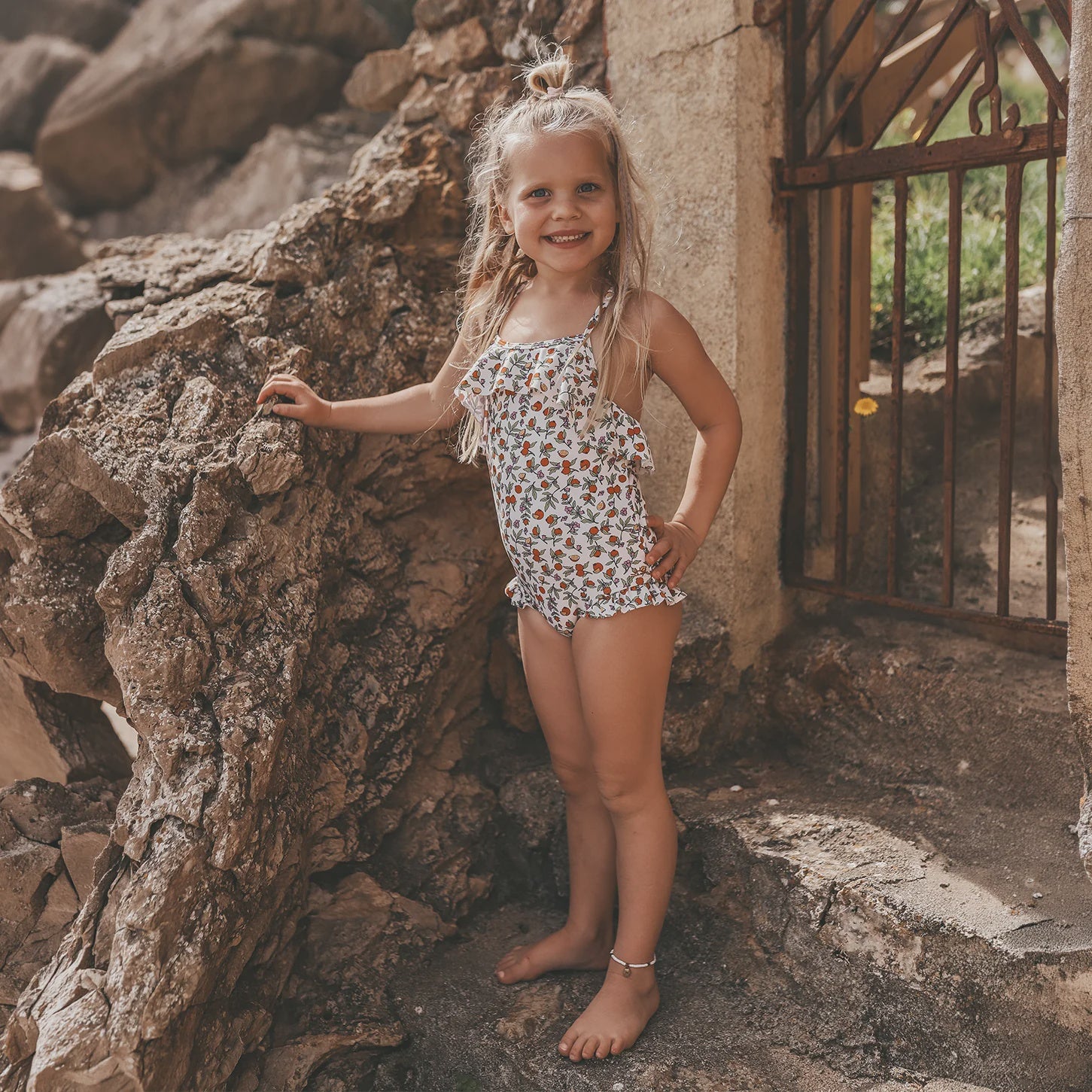 Salted Stories | Pomme flower swimsuit -white swan