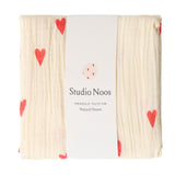 Studio Noos | Swaddle 70x70cm natural hearts