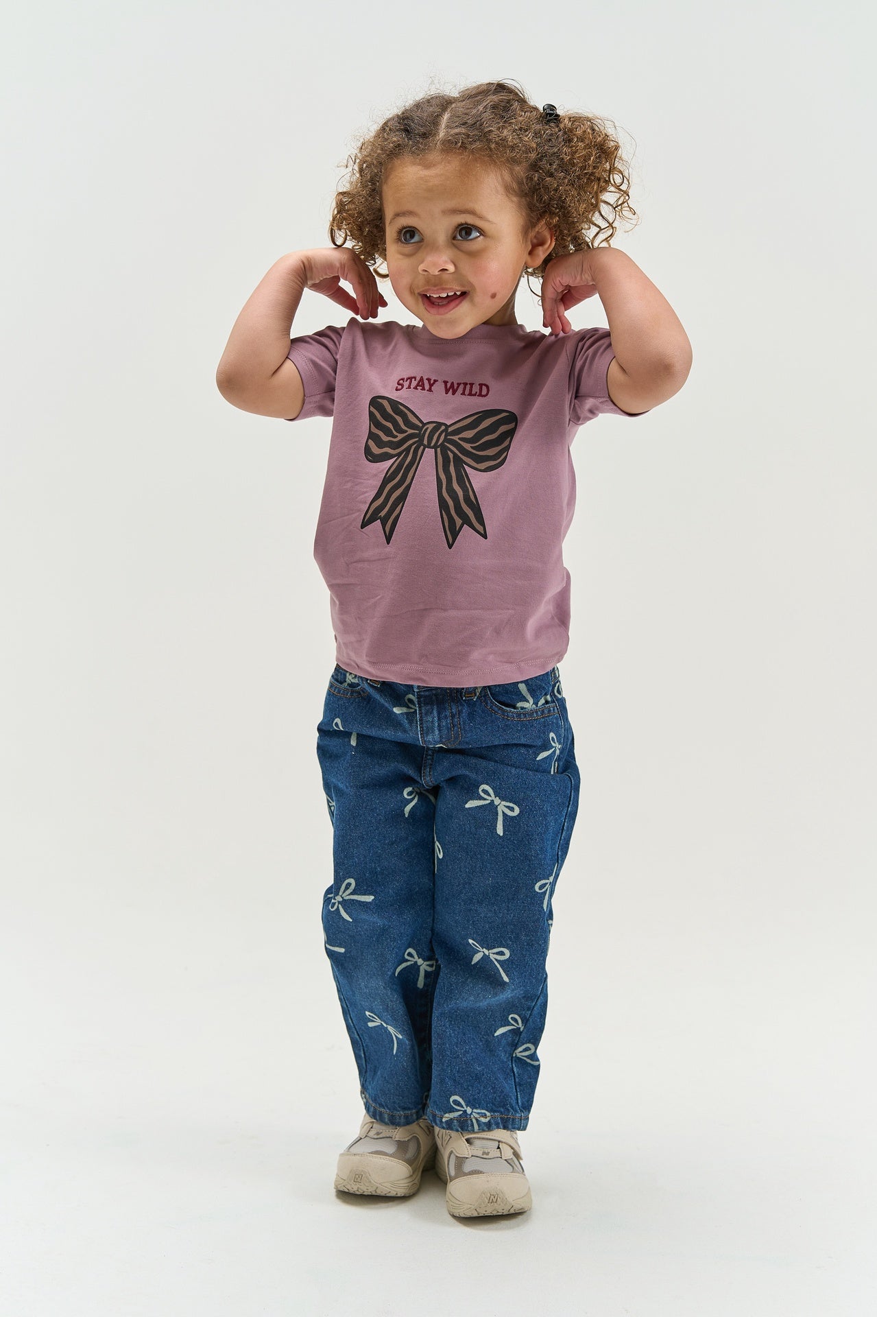 The New Siblings | TNSTVinaya Regular Fit Jeans | Medium Blue Denim AOP